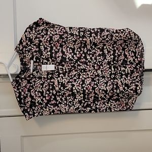 NWT Banana Republic women's floral capped-sleeve v-neck top, size XS